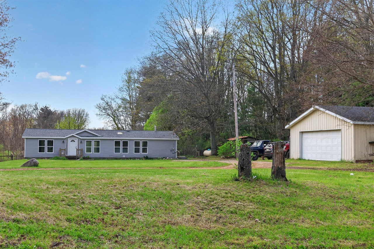 12480 County Road 653, Gobles, MI, 49055-9125