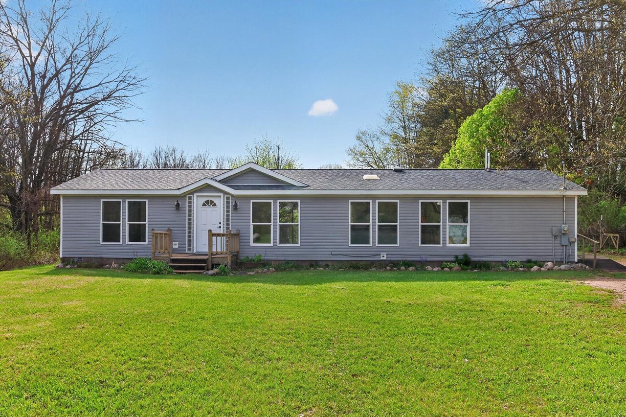 12480 County Road 653, Gobles, MI, 49055-9125