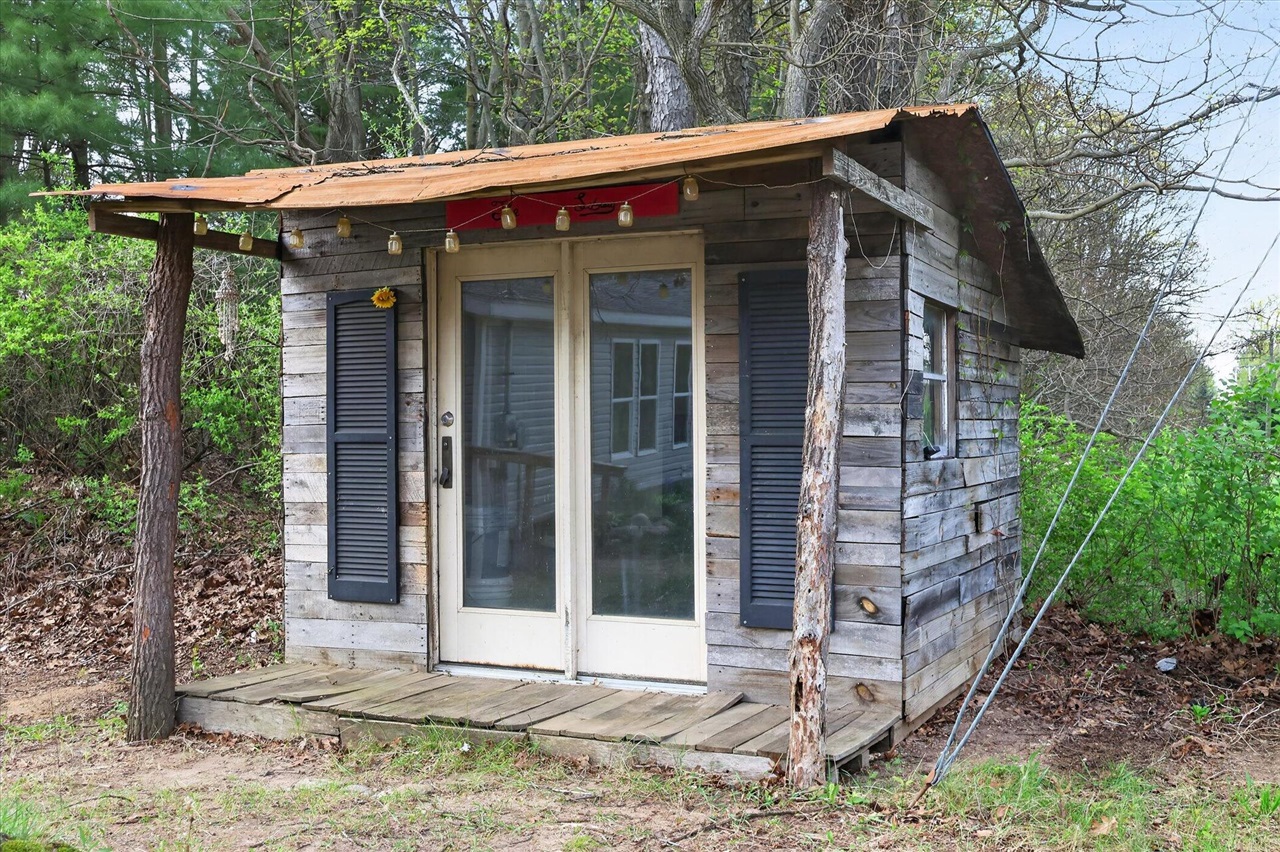 12480 County Road 653, Gobles, MI, 49055-9125