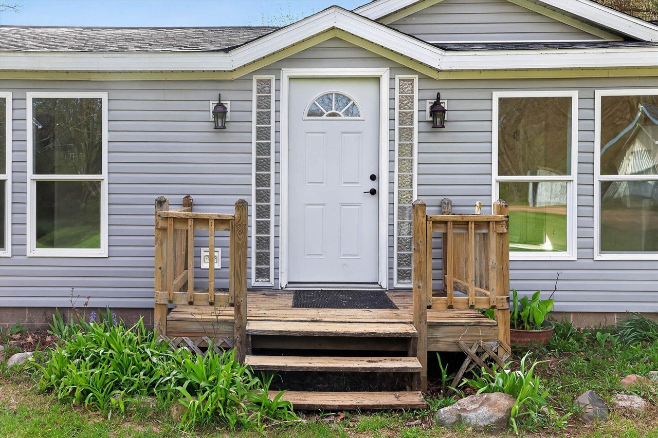 12480 County Road 653, Gobles, MI, 49055-9125