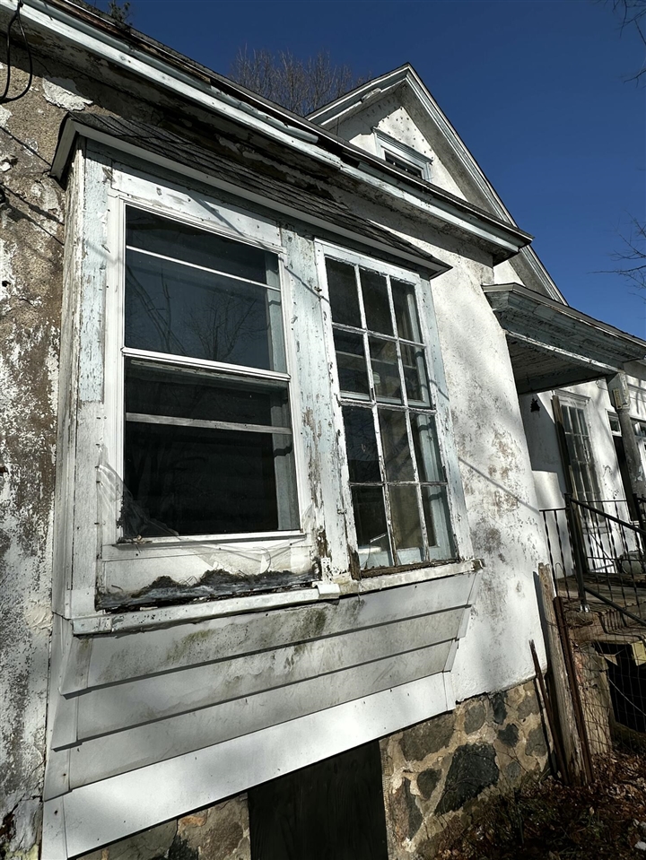 50022 M-40, Paw Paw, MI, 49079