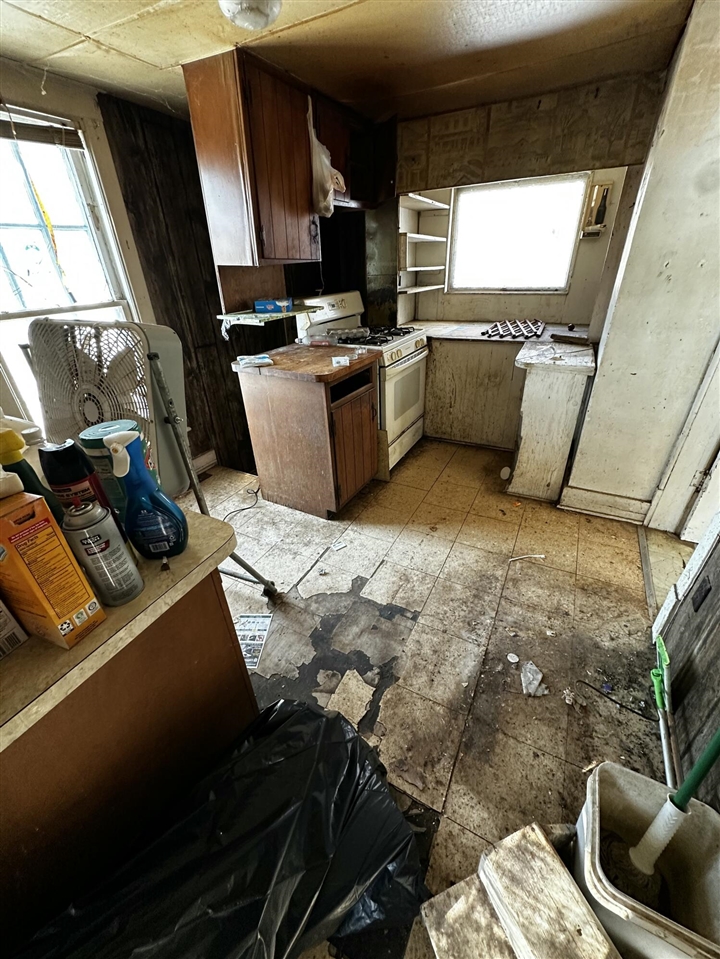 50022 M-40, Paw Paw, MI, 49079