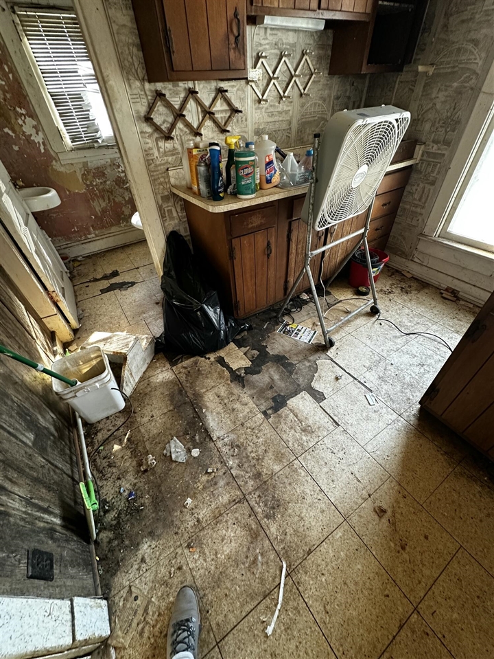 50022 M-40, Paw Paw, MI, 49079