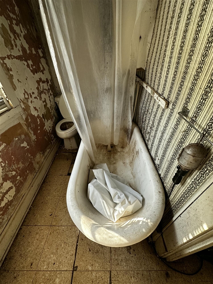 50022 M-40, Paw Paw, MI, 49079