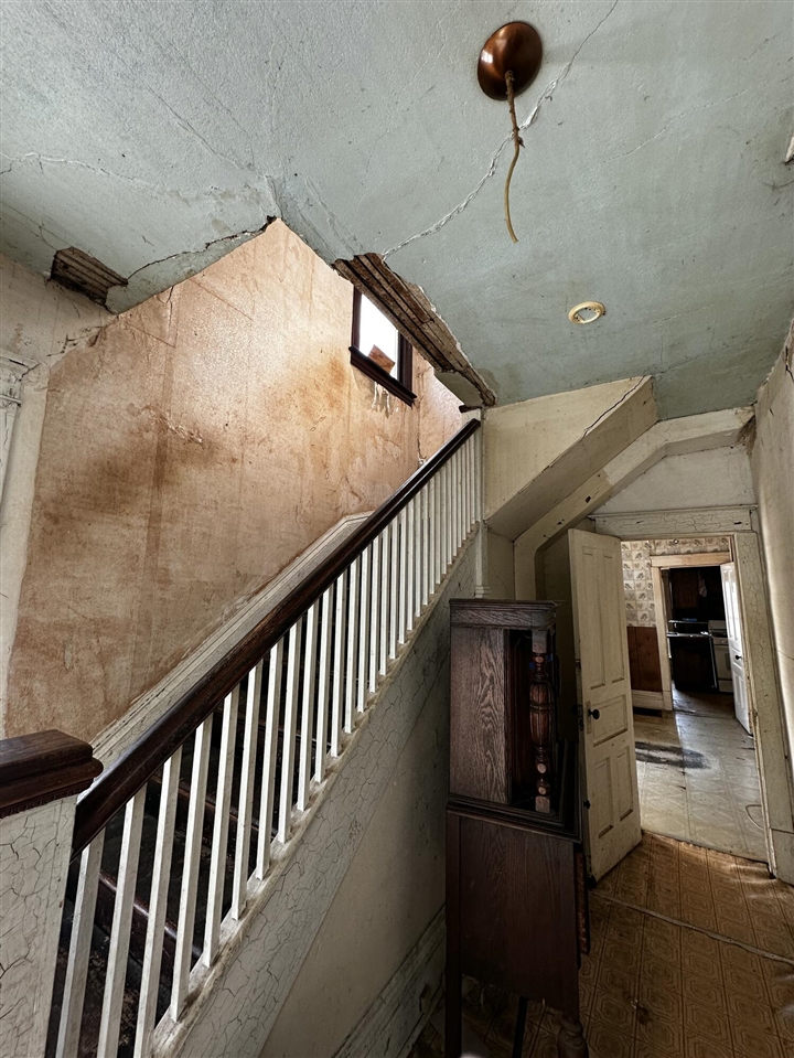 50022 M-40, Paw Paw, MI, 49079