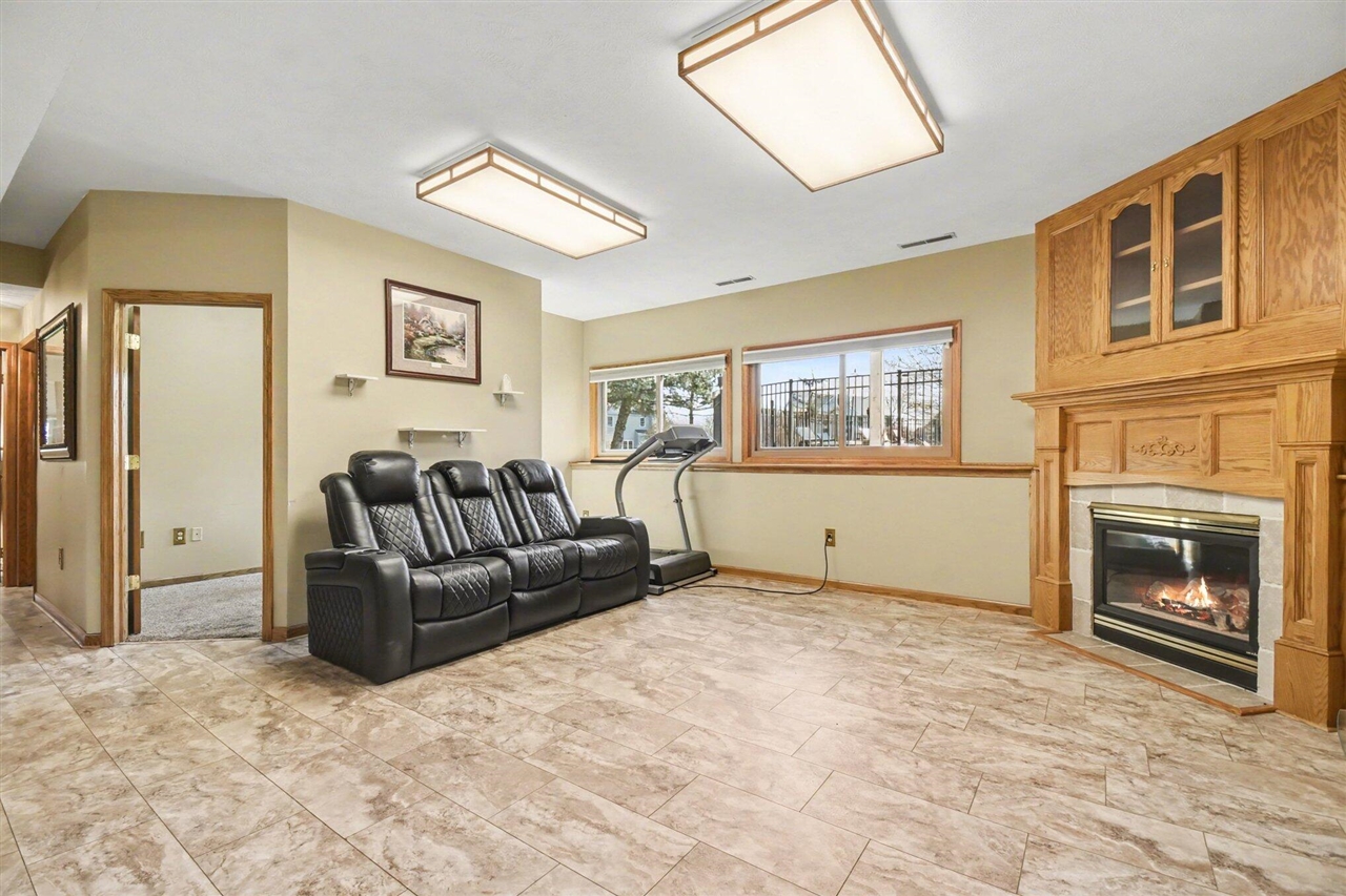 6328 Summerhill Drive, Hudsonville, MI, 49426-8954