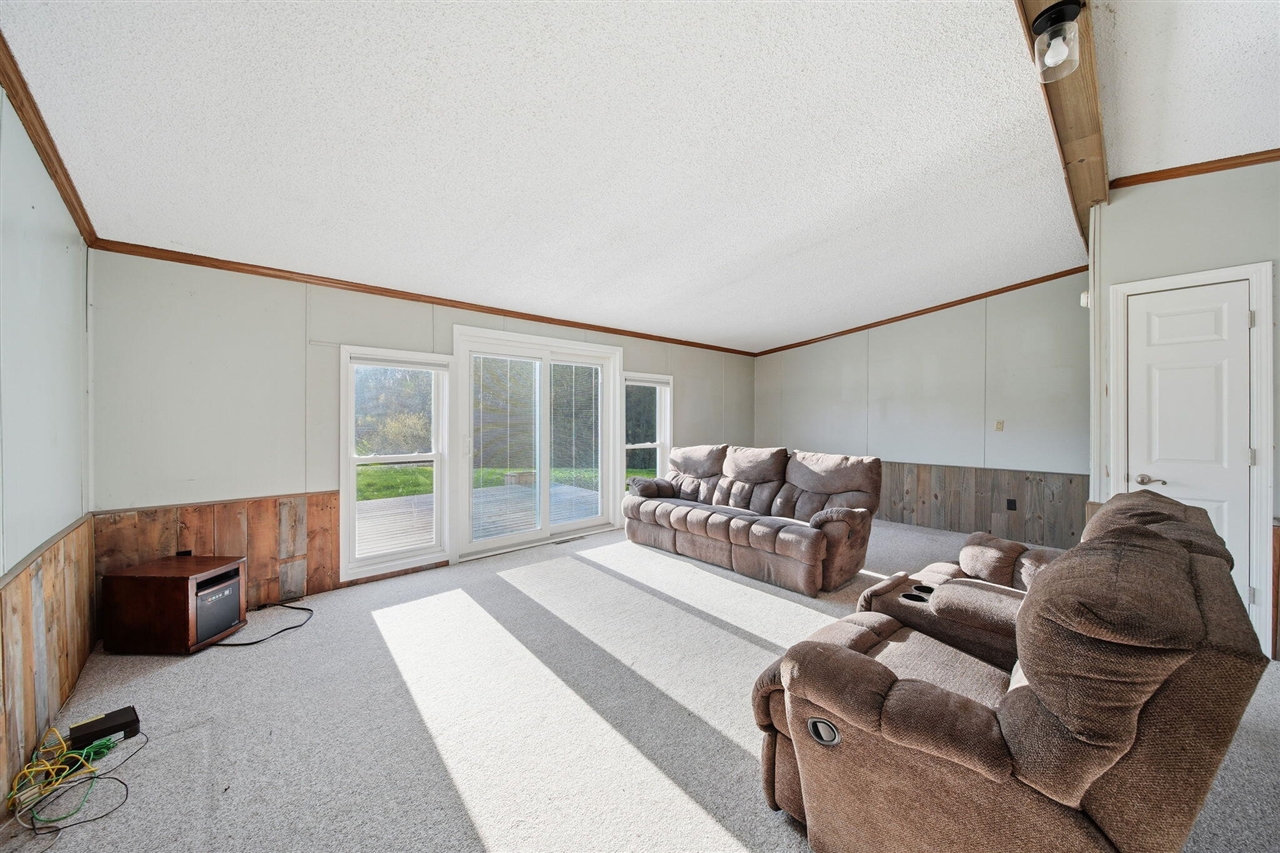 10430 Coon Hill Road, Munith, MI, 49259-9009