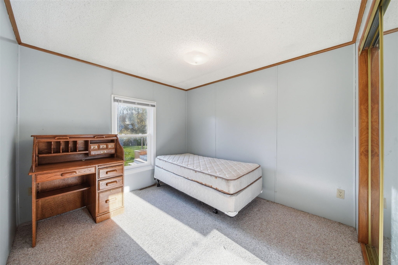 10430 Coon Hill Road, Munith, MI, 49259-9009