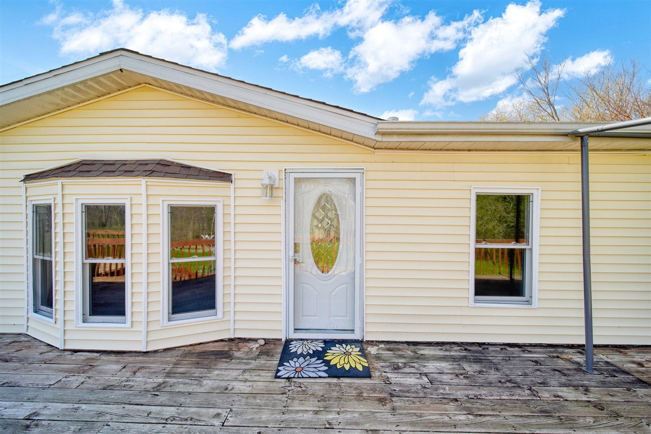 10430 Coon Hill Road, Munith, MI, 49259-9009