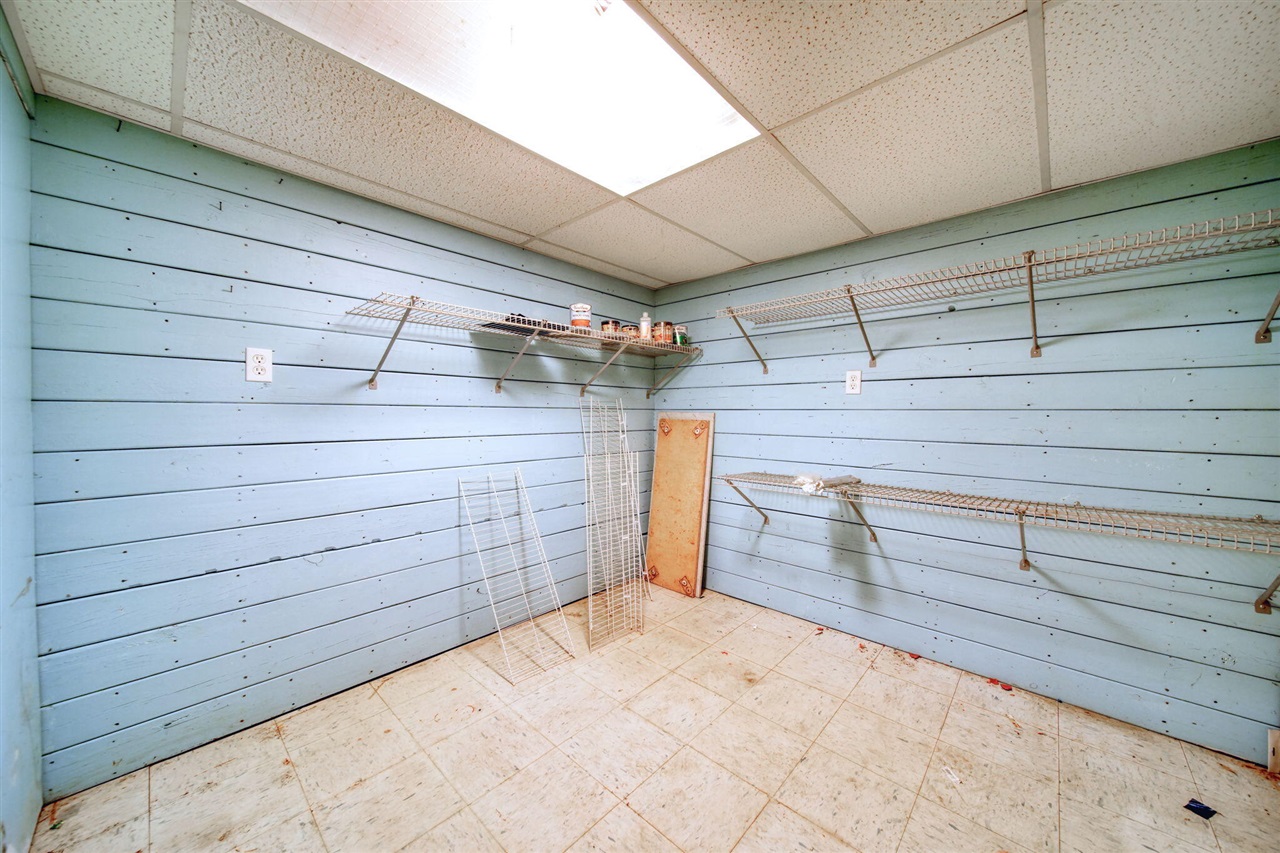 10430 Coon Hill Road, Munith, MI, 49259-9009