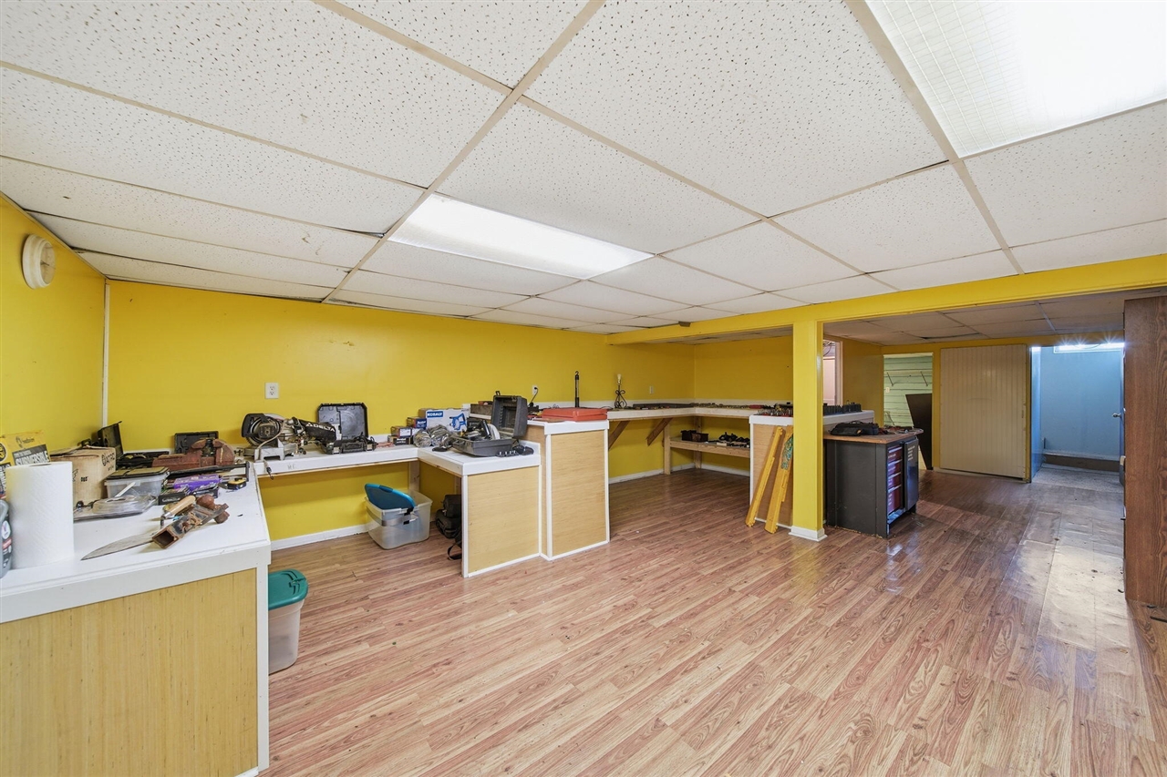 10430 Coon Hill Road, Munith, MI, 49259-9009