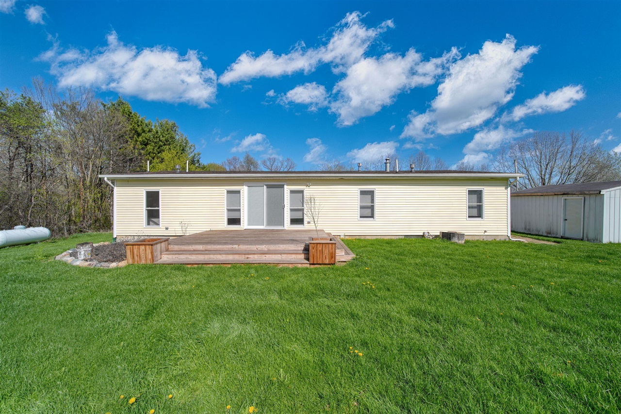 10430 Coon Hill Road, Munith, MI, 49259-9009