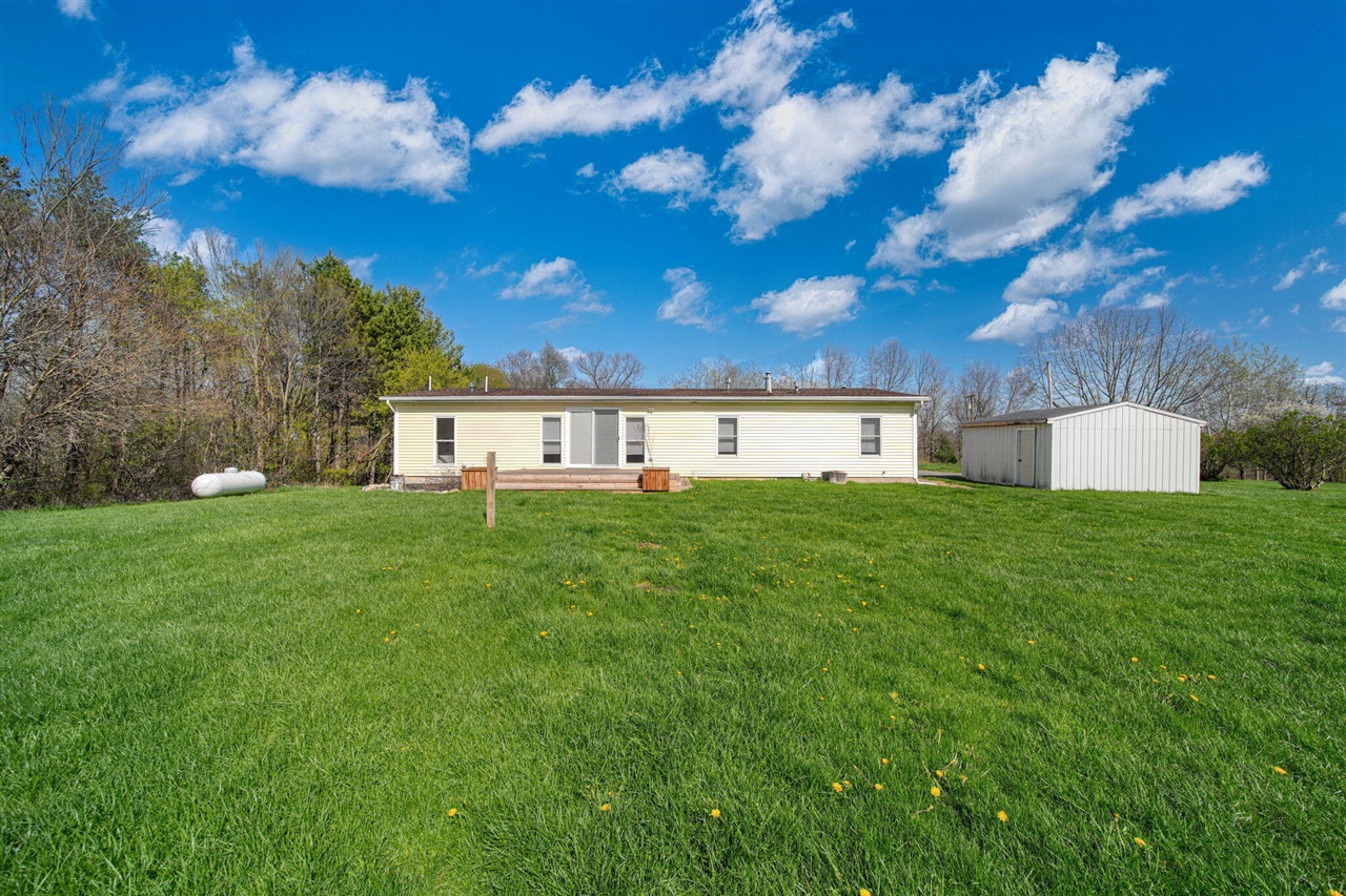 10430 Coon Hill Road, Munith, MI, 49259-9009