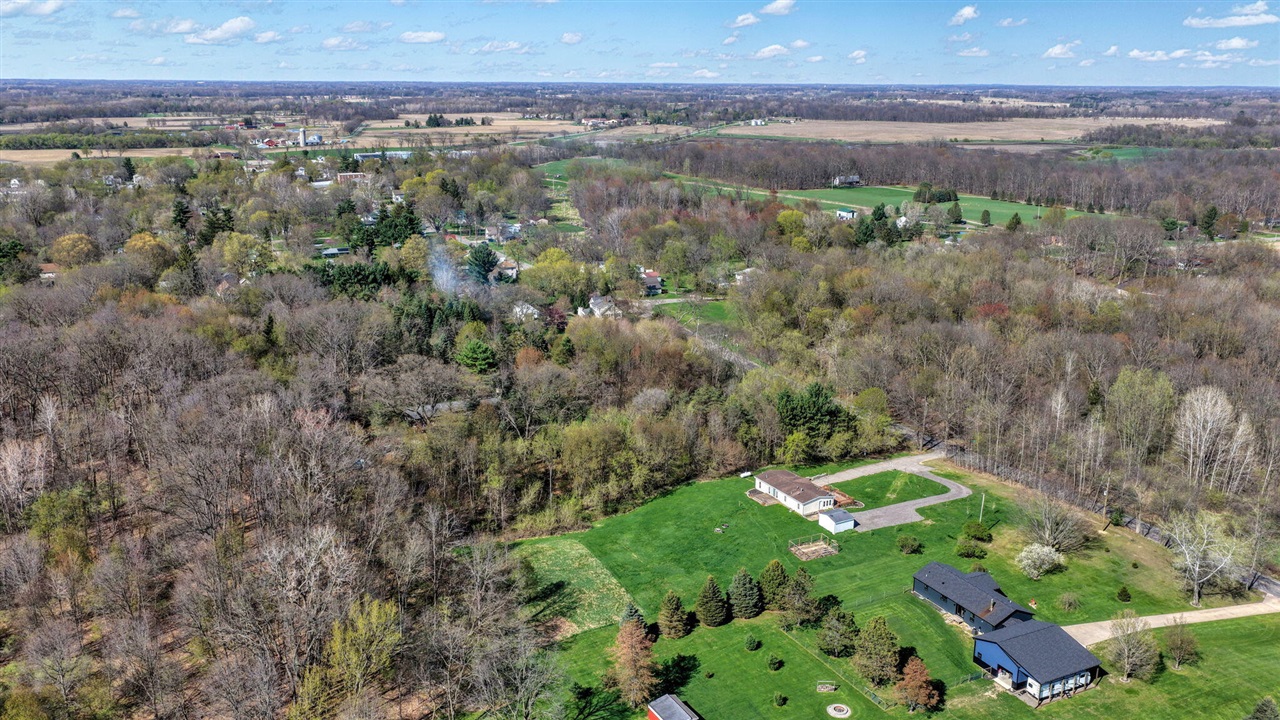 10430 Coon Hill Road, Munith, MI, 49259-9009