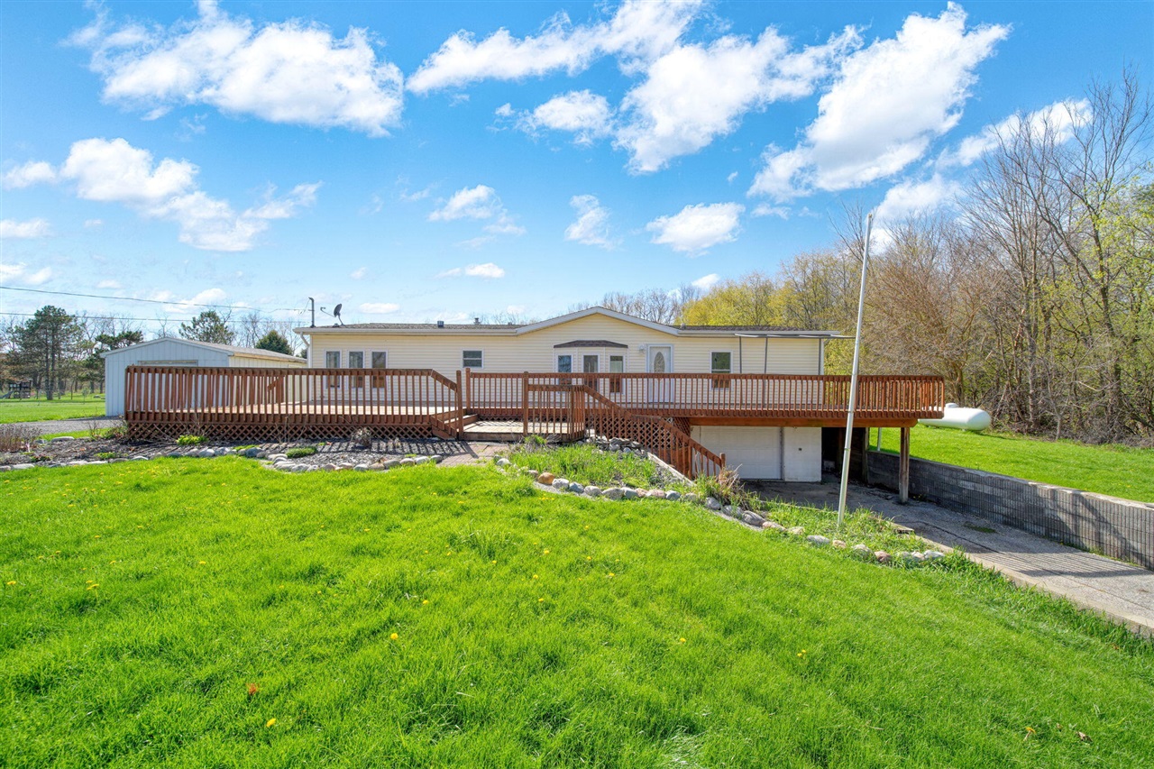 10430 Coon Hill Road, Munith, MI, 49259-9009
