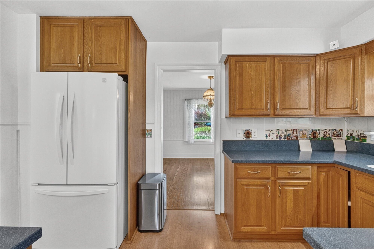 1204 Hol Hi Drive, Kalamazoo, MI, 49008-2910