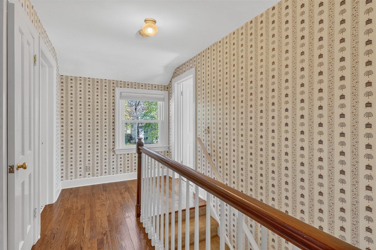 1204 Hol Hi Drive, Kalamazoo, MI, 49008-2910