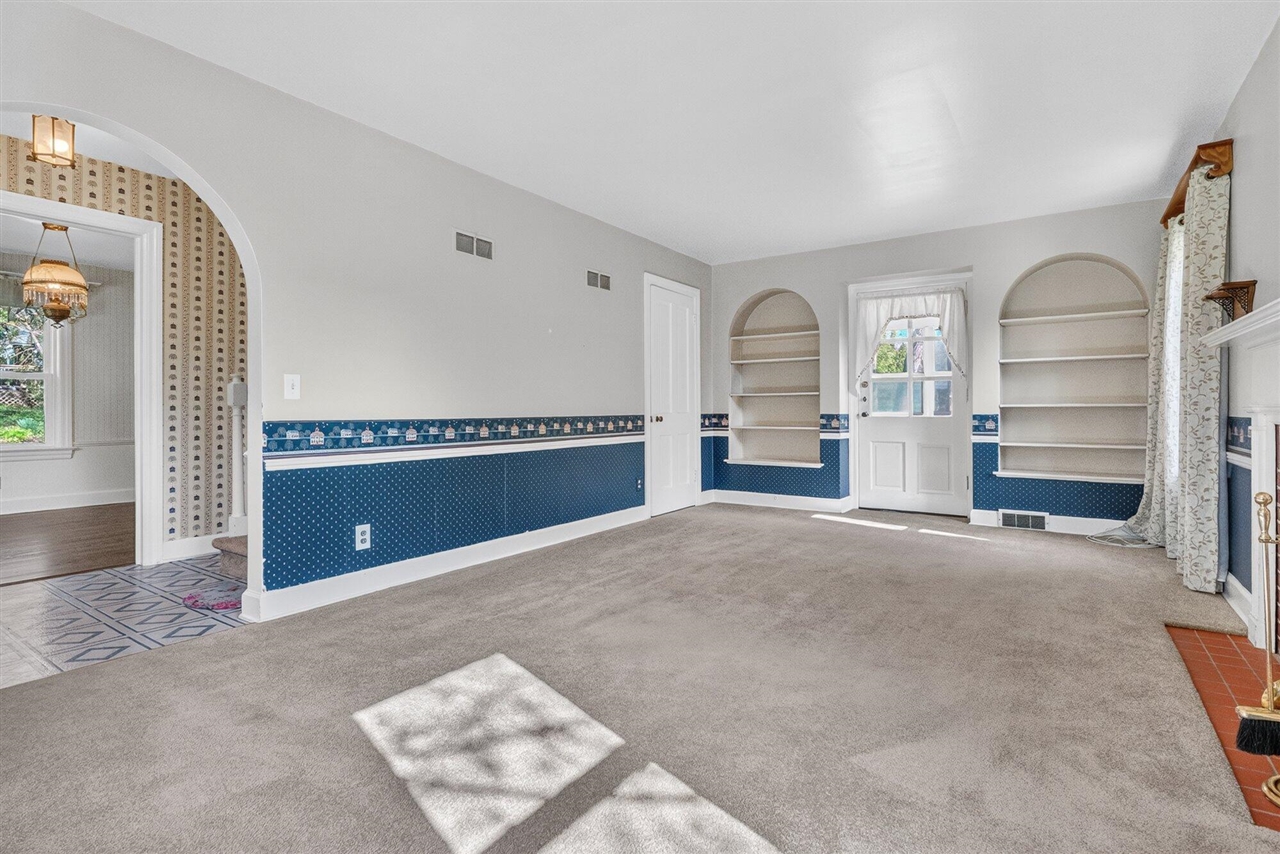 1204 Hol Hi Drive, Kalamazoo, MI, 49008-2910