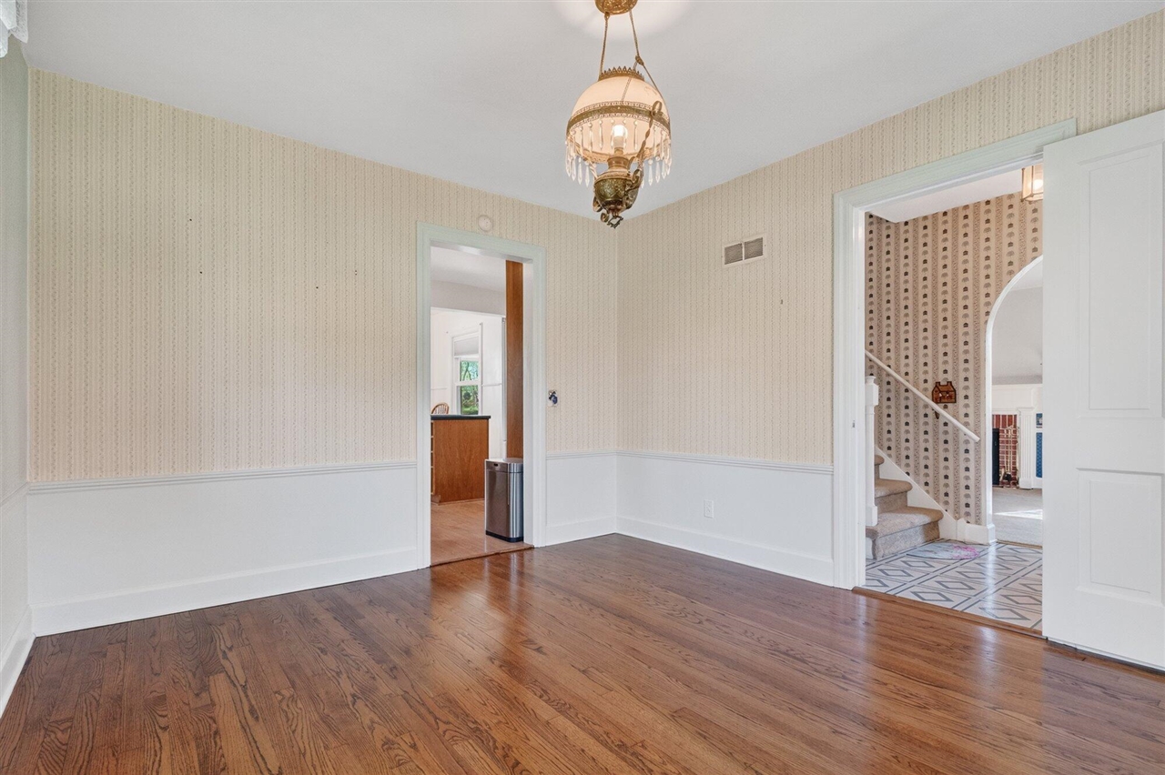 1204 Hol Hi Drive, Kalamazoo, MI, 49008-2910