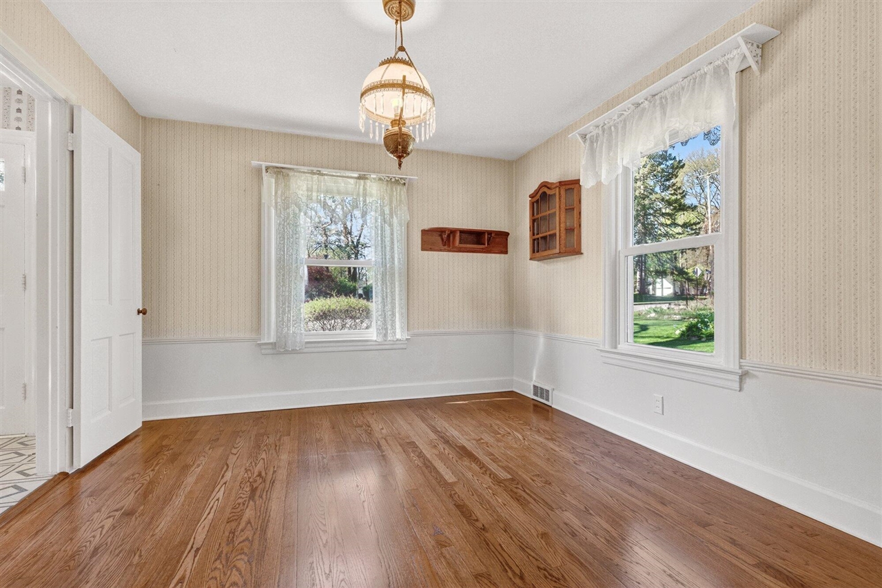 1204 Hol Hi Drive, Kalamazoo, MI, 49008-2910