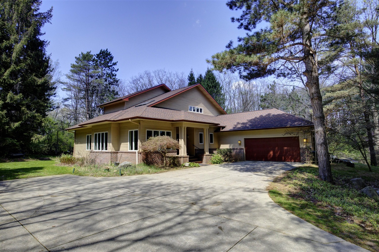 2nd image of 3678 W Primilia Ln, Jackson, MI 49201 | MLS# 70527455