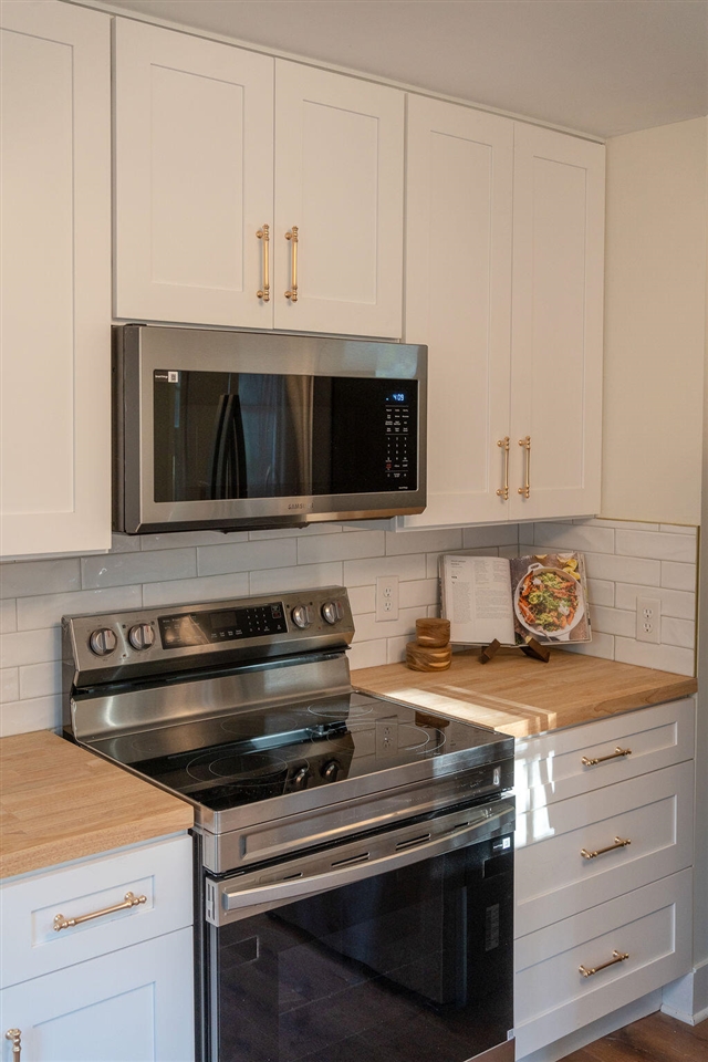 3527 Carlton Avenue, Grand Rapids, MI, 49525-2642