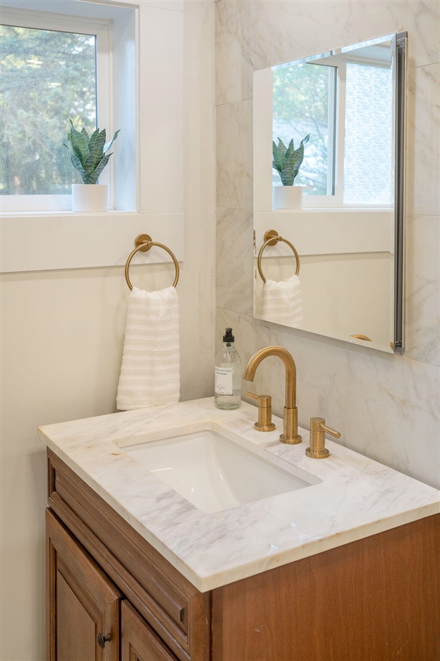 3527 Carlton Avenue, Grand Rapids, MI, 49525-2642