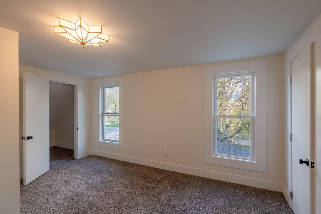 3527 Carlton Avenue, Grand Rapids, MI, 49525-2642