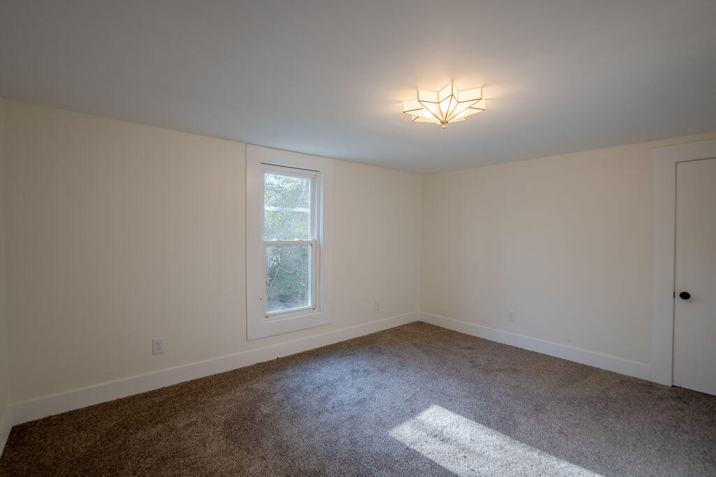 3527 Carlton Avenue, Grand Rapids, MI, 49525-2642