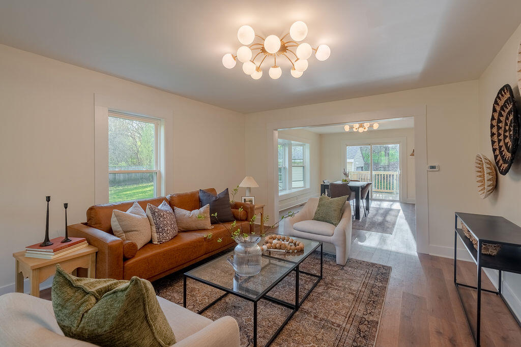 3527 Carlton Avenue, Grand Rapids, MI, 49525-2642