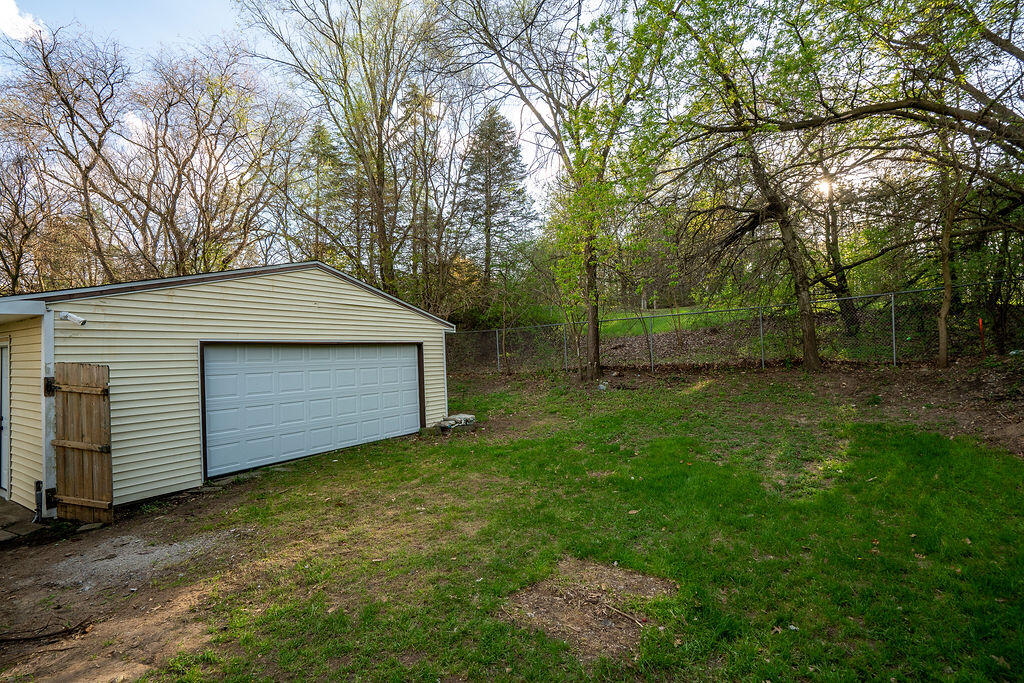 3527 Carlton Avenue, Grand Rapids, MI, 49525-2642