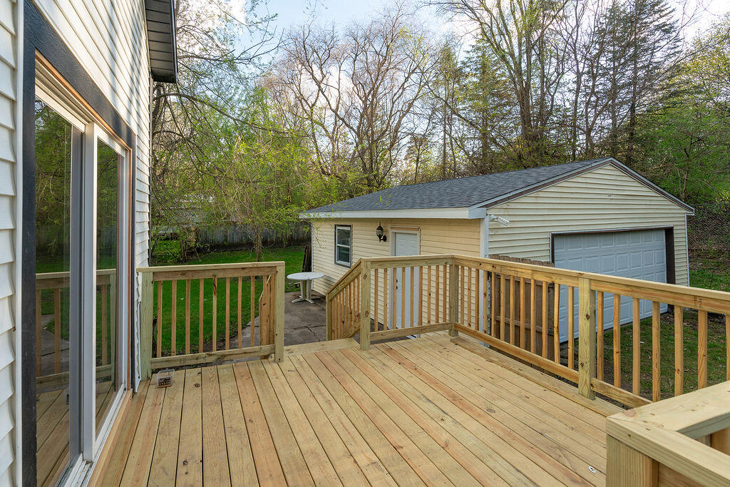 3527 Carlton Avenue, Grand Rapids, MI, 49525-2642