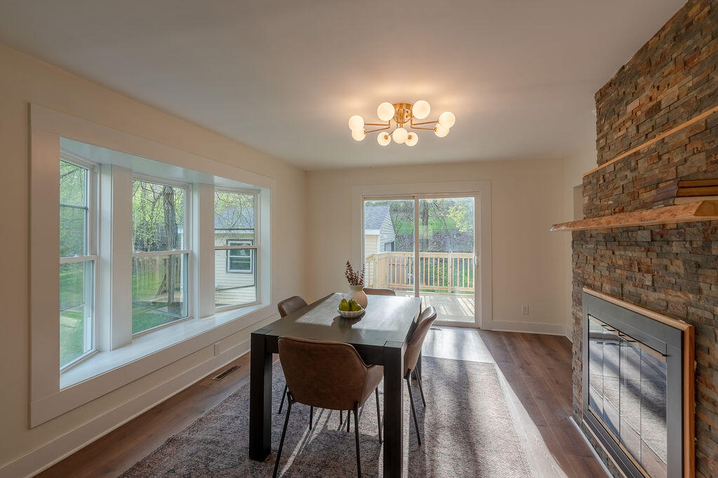 3527 Carlton Avenue, Grand Rapids, MI, 49525-2642