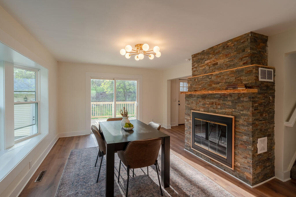 3527 Carlton Avenue, Grand Rapids, MI, 49525-2642