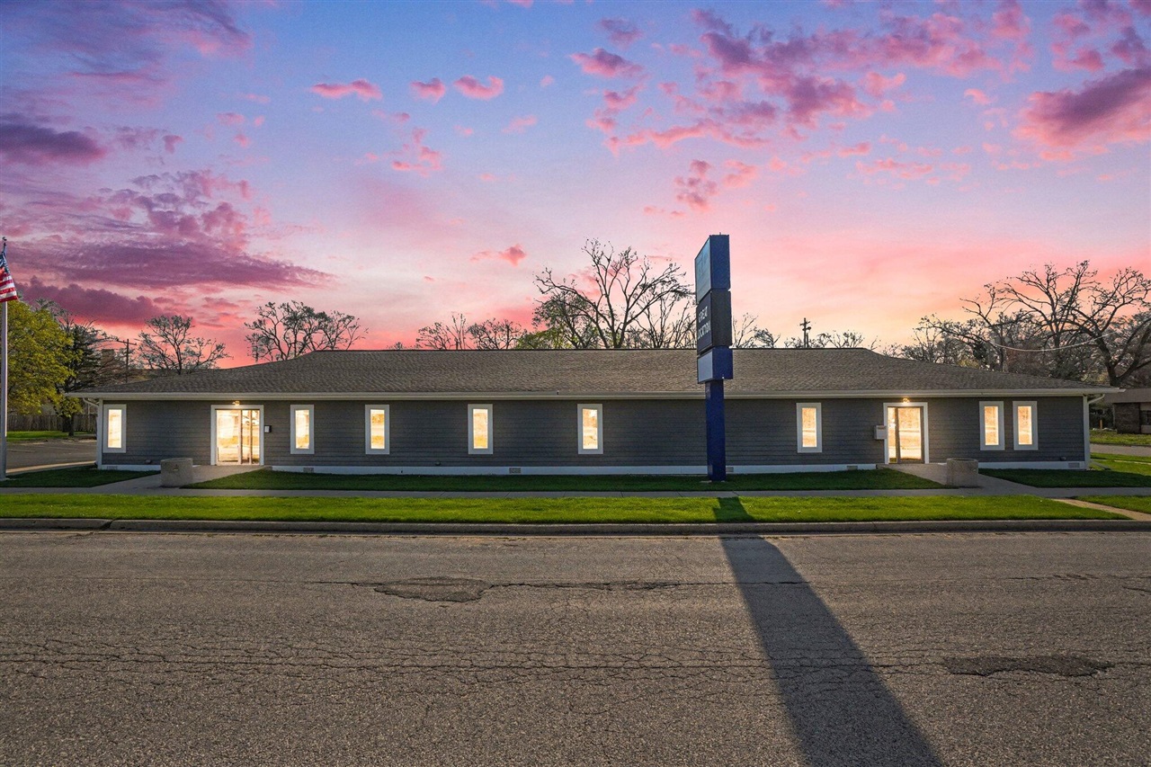 3044 Glade Street, Muskegon, MI, 49444-2705