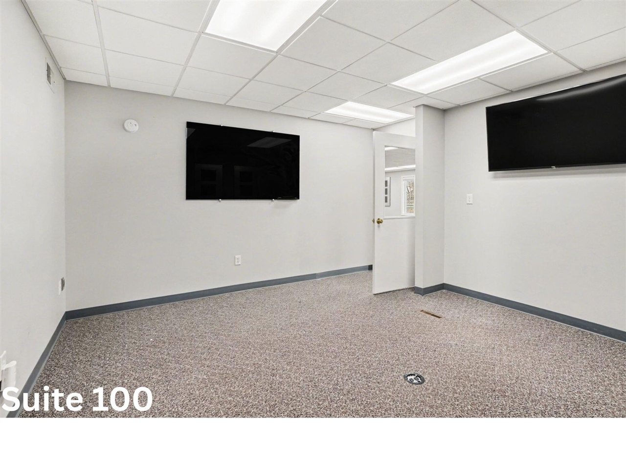 3044 Glade Street, Muskegon, MI, 49444-2705