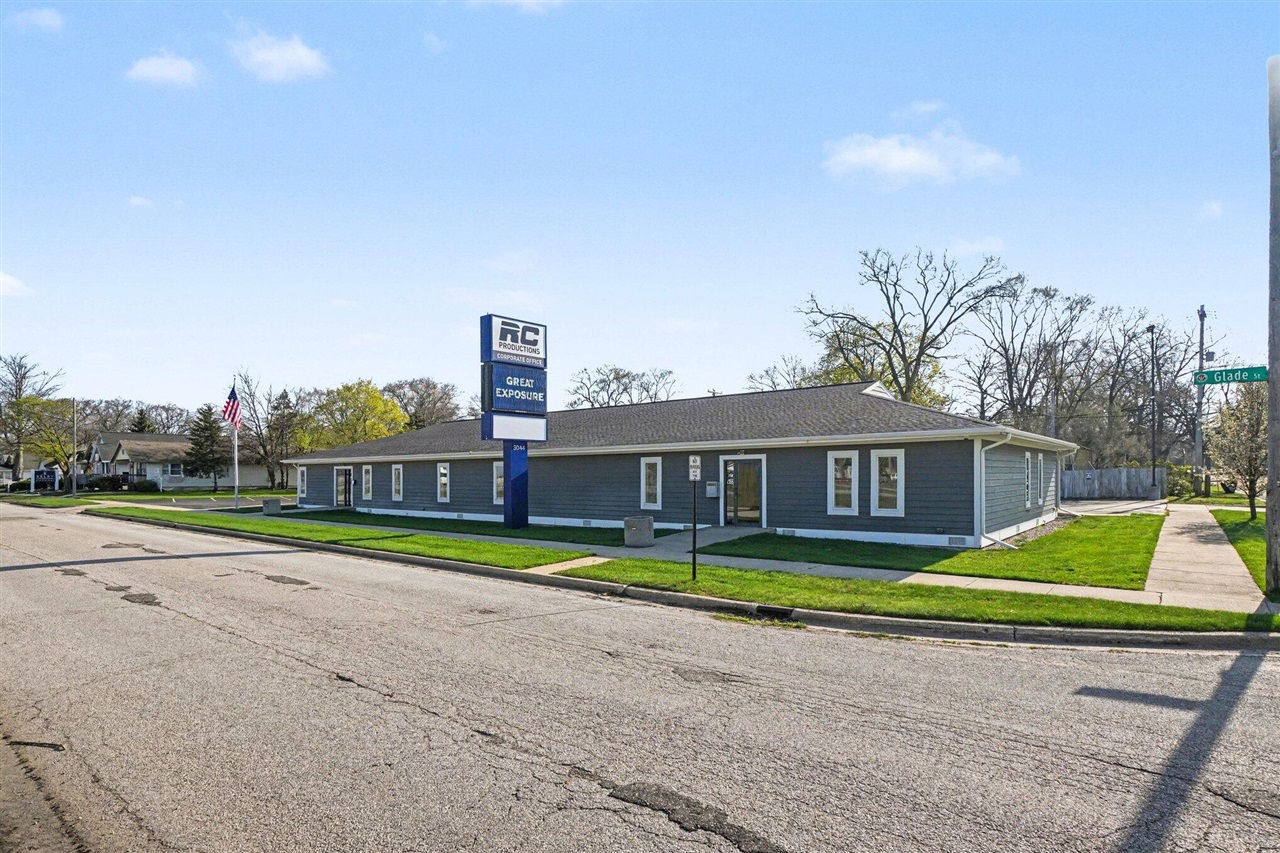 3044 Glade Street, Muskegon, MI, 49444-2705