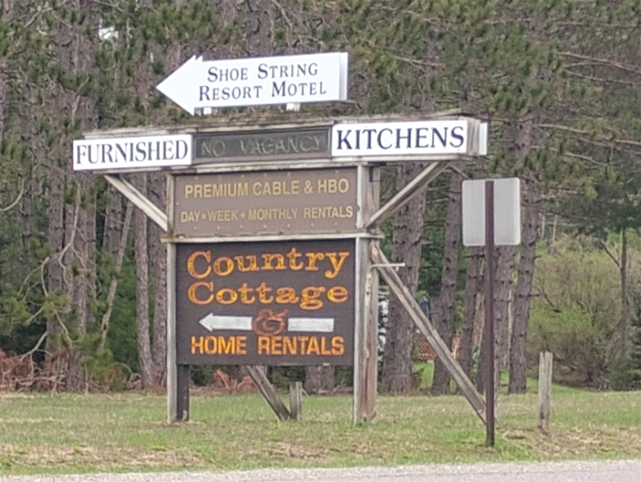 10420 S Harold Street, Luna Pier, MI, 48157-9754