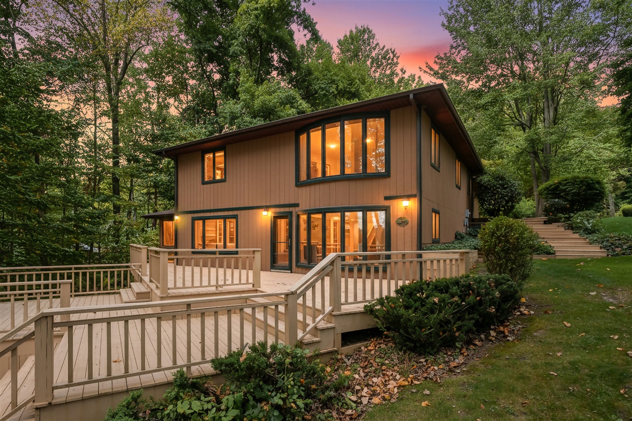 28125 North Street, Gobles, MI, 49055-8208