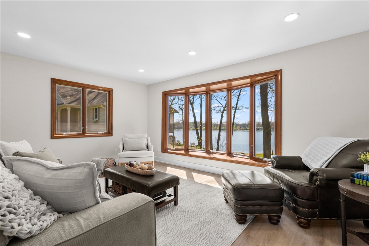 28125 North Street, Gobles, MI, 49055-8208