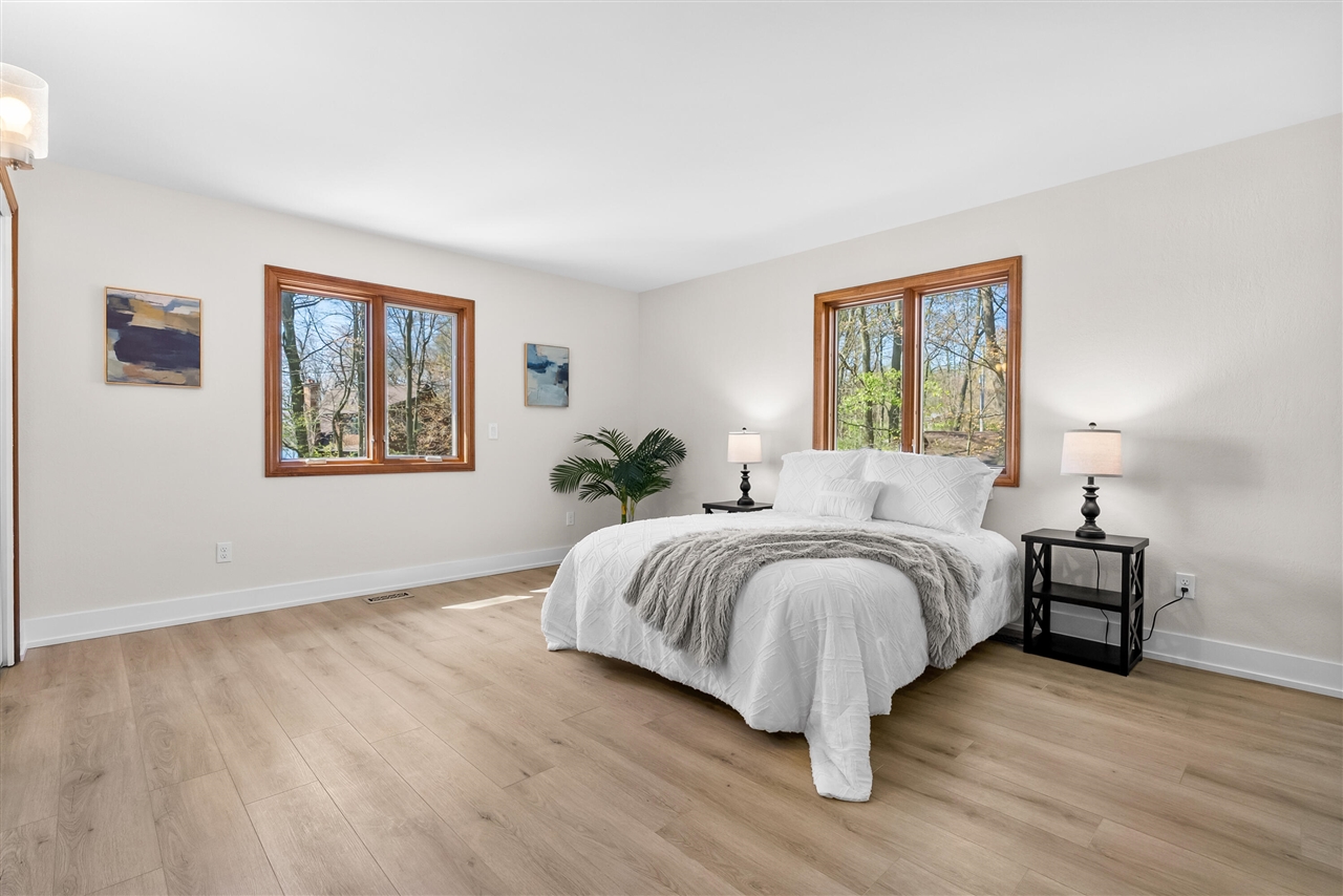 28125 North Street, Gobles, MI, 49055-8208