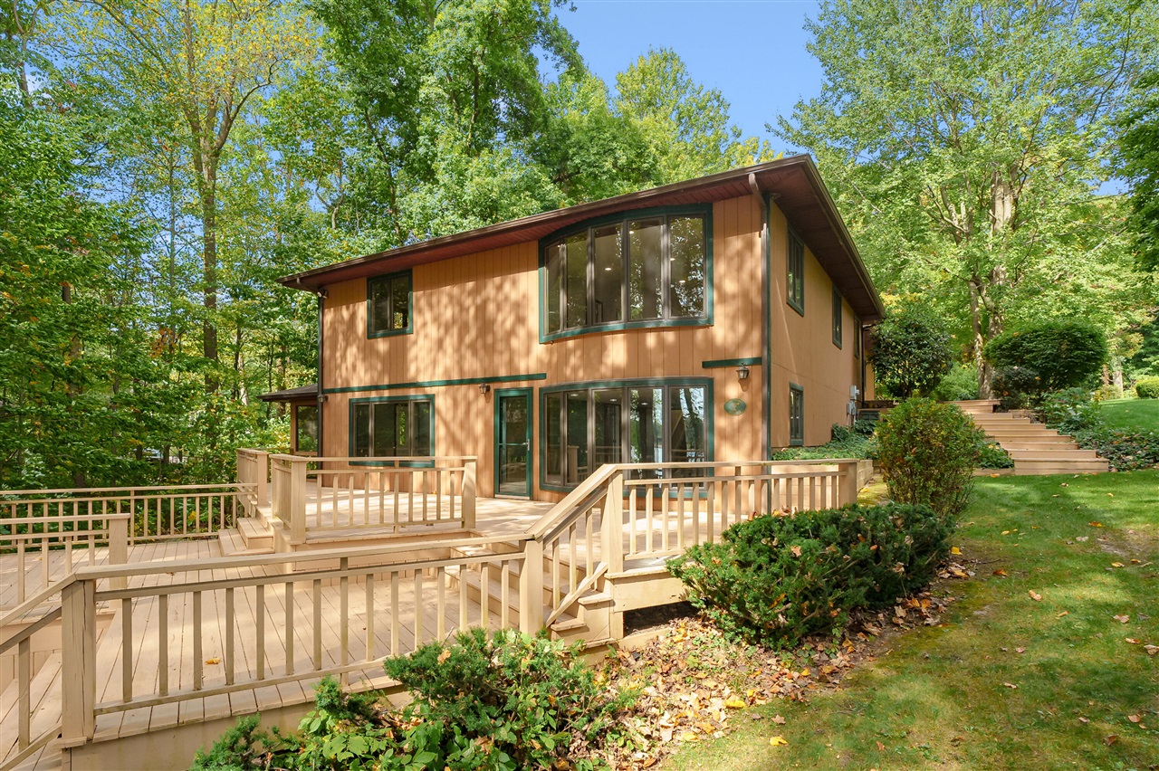 28125 North Street, Gobles, MI, 49055-8208
