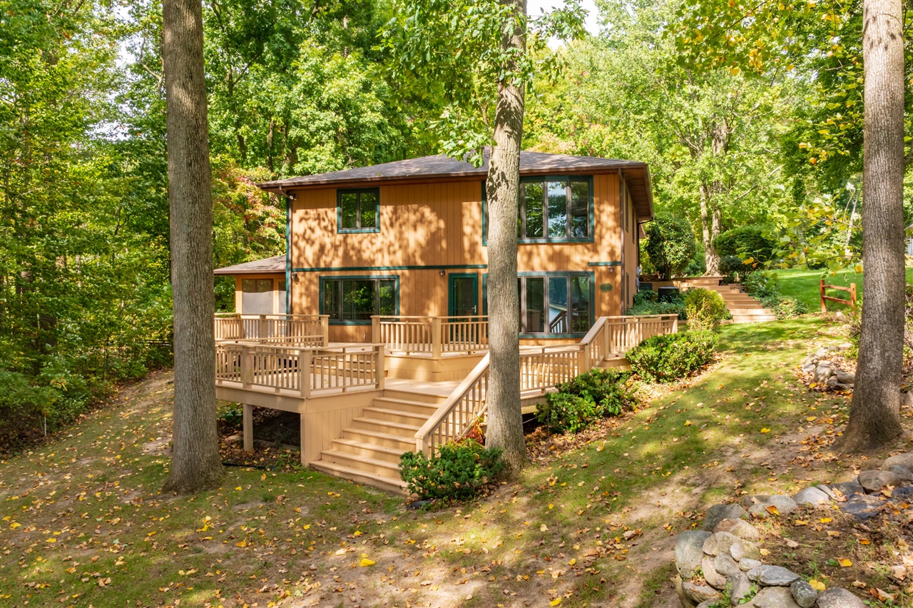 28125 North Street, Gobles, MI, 49055-8208