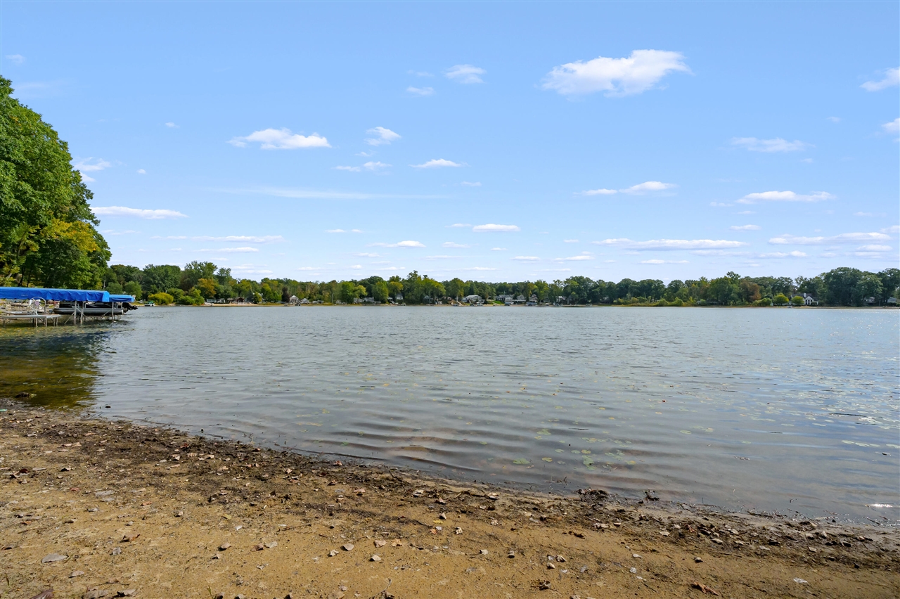 28125 North Street, Gobles, MI, 49055-8208