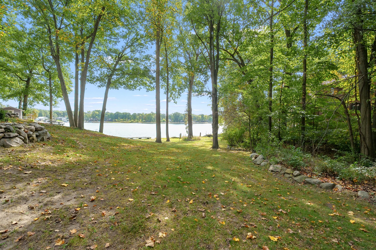28125 North Street, Gobles, MI, 49055-8208