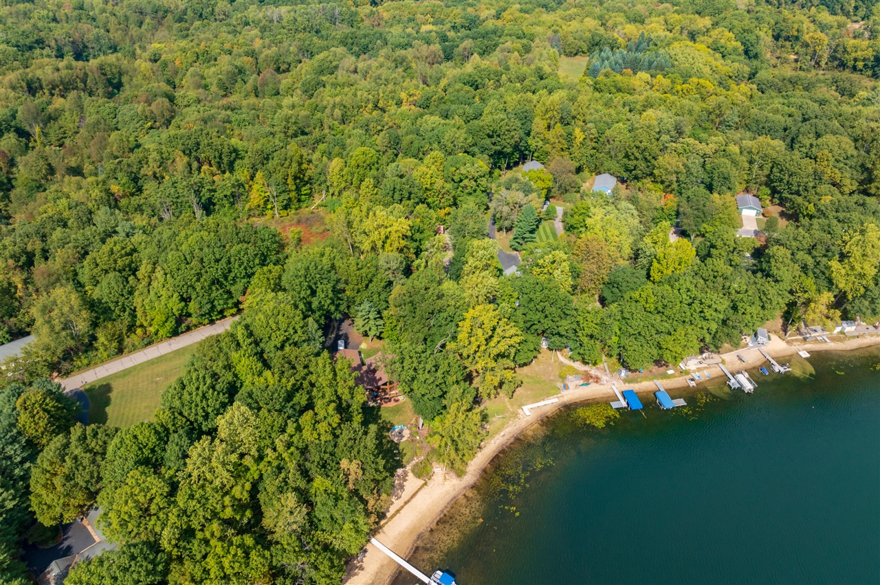 28125 North Street, Gobles, MI, 49055-8208