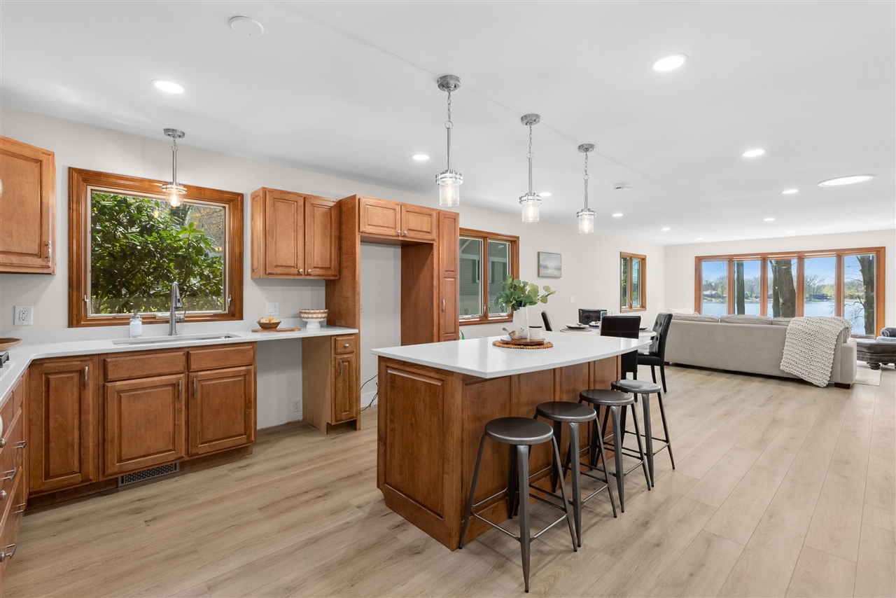 28125 North Street, Gobles, MI, 49055-8208