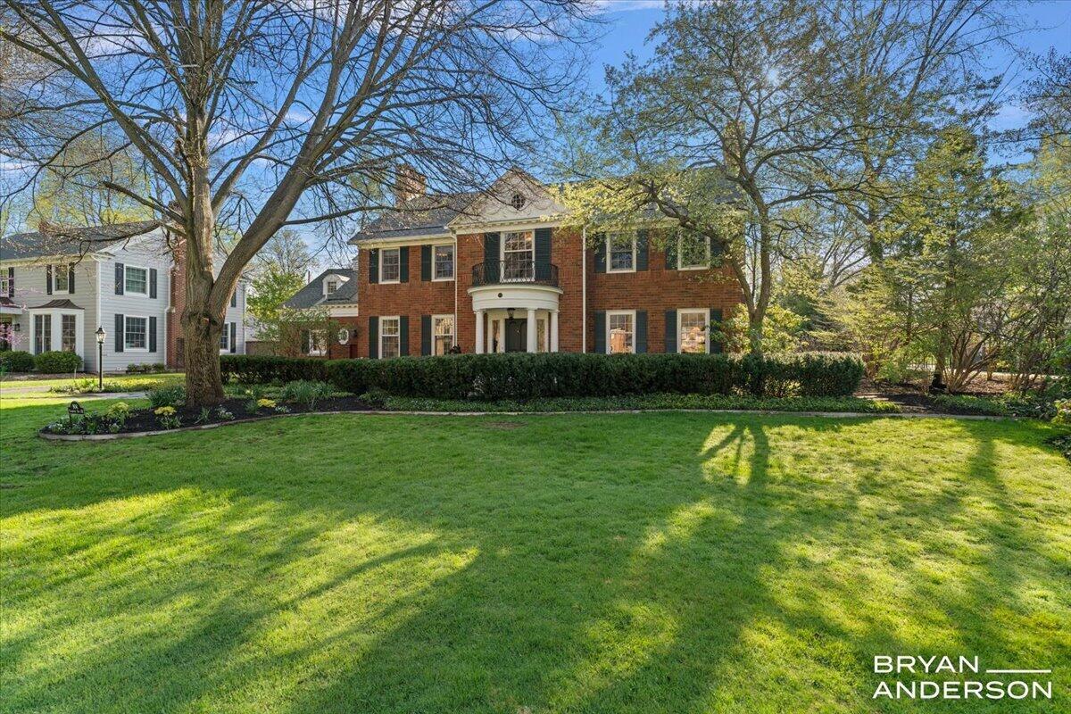 904 Plymouth Avenue, Grand Rapids, MI, 49506-6524