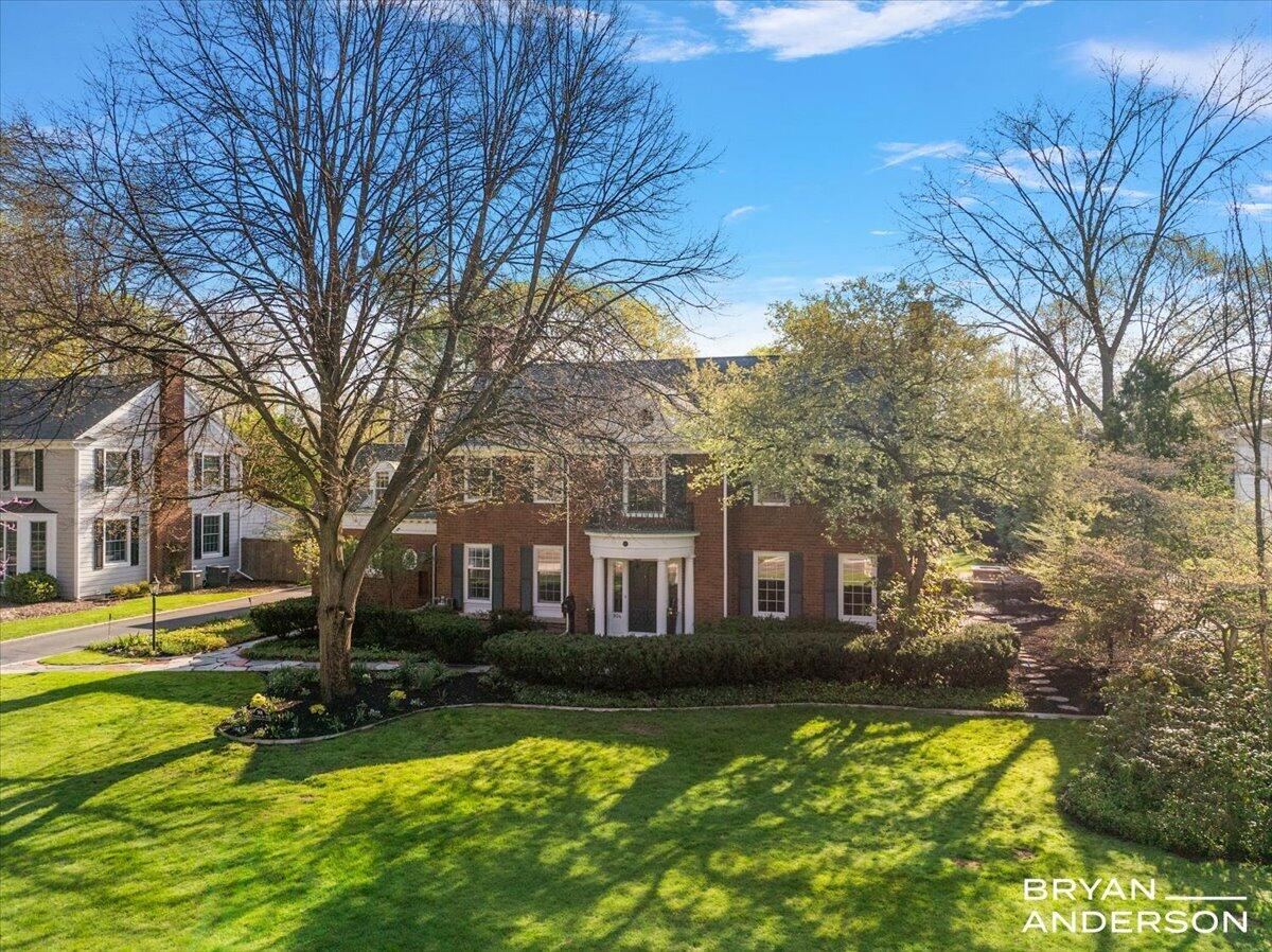 904 Plymouth Avenue, Grand Rapids, MI, 49506-6524