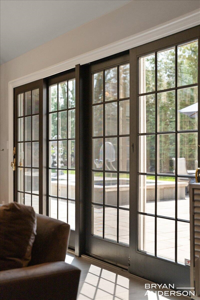 904 Plymouth Avenue, Grand Rapids, MI, 49506-6524